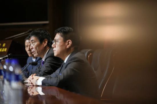 再加上古天乐、张智霖、郑嘉颖、谭耀文、谢天华等实力派的精彩演绎，这绝对是一部有诚意的影片，值得大家走进影院一看！自去年在日本国内上映之后，这部TRIGGER完全原创的动画电影便在内地二次元群体中掀起了一阵不小的讨论热度，大家惊叹于此片超高水准的制作，并纷纷从影片技术、画面、剧情节奏、音乐、声优等各方面对影片给出了超高评价，;兴奋;震撼;炸裂;燃是众多网友对于《普罗米亚》评价中出现频率最高的关键词；去年10月《普罗米亚》更是入围了第92届奥斯卡奖;最佳动画长片初选名单